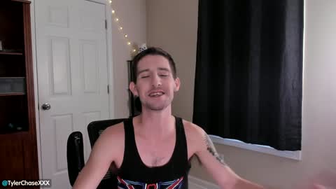 Snapshot of tylerchasexxx chatting on 4, 12, 2024 Tyler Chase online show from 4, 12, 2024