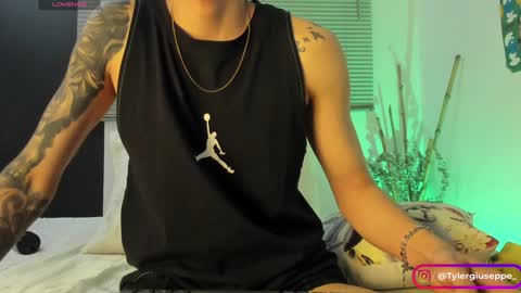 tylergiuseppe_ online show from 17, 1, 2025