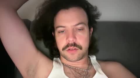 Tyleruzi online show from 15, 5, 2026