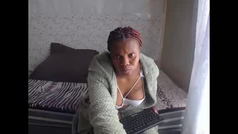 tyratrixie online show from 6, 5, 2026
