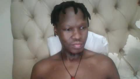 Snapshot of tyrock30 chatting on 17, 11, 2025 tyrock30 online show from 17, 11, 2025