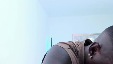 Snapshot of tyron_rulers chatting on 23, 6, 2026 Dvid Rullers online show from 23, 6, 2026