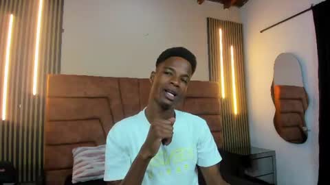 Snapshot of tyson_reed chatting on 25, 6, 2026 tyson_reed online show from 25, 6, 2026