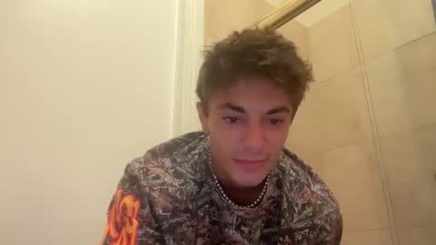 tyy0ung online show from 17, 5, 2026