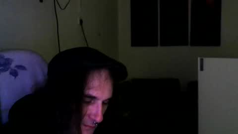 Snapshot of ucloudd chatting on 5, 12, 2025 ucloudd online show from 5, 12, 2025