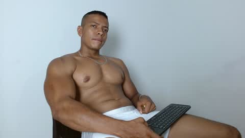 Snapshot of ulisess15 chatting on 31, 12, 2024 Felipe  model independent online show from 31, 12, 2024