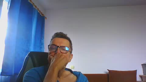 Snapshot of ulmeni7 chatting on 12, 6, 2026 ulmeni7 online show from 12, 6, 2026