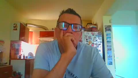 Snapshot of ulmeni7 chatting on 23, 6, 2026 ulmeni7 online show from 23, 6, 2026