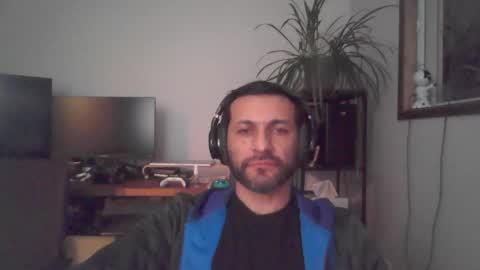 Snapshot of ultratoaster chatting on 15, 11, 2025 ultratoaster online show from 15, 11, 2025