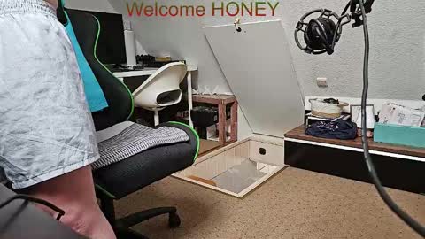 Snapshot of ultraunique chatting on 22, 2, 2026 Mr. Mrs. Smith online show from 22, 2, 2026