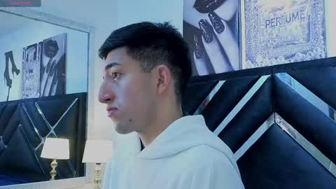 un_sluttyy online show from 28, 4, 2026