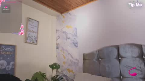 un_sluttyy online show from 23, 7, 2026