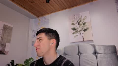 un_sluttyy online show from 3, 8, 2026