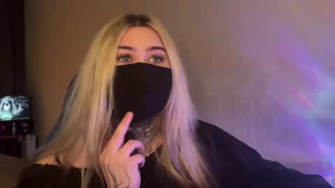 unaxyling online show from 13, 3, 2026