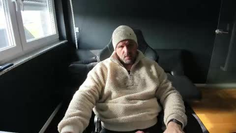 Uncle Bear online show from 27, 3, 2026