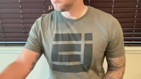 Snapshot of uncleblazer10 chatting on 24, 2, 2025 uncleblazer10 online show from 24, 2, 2025