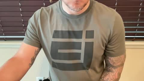 Snapshot of uncleblazer10 chatting on 24, 2, 2025 uncleblazer10 online show from 24, 2, 2025