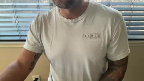 Snapshot of uncleblazer10 chatting on 1, 12, 2025 uncleblazer10 online show from 1, 12, 2025