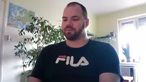 Snapshot of uncut_strong chatting on 16, 1, 2026 Uncut Strong online show from 16, 1, 2026