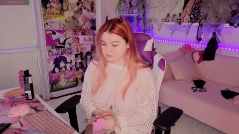 Snapshot of unholy_lady chatting on 20, 10, 2025 Unholy Lady online show from 20, 10, 2025