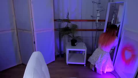 Call me Mira  thumbs up its make me happy online show from 21, 1, 2025