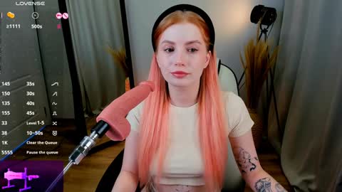 Call me Mira  thumbs up its make me happy online show from 25, 1, 2025