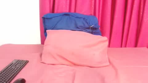 UNIQUEBONY online show from 9, 9, 2025