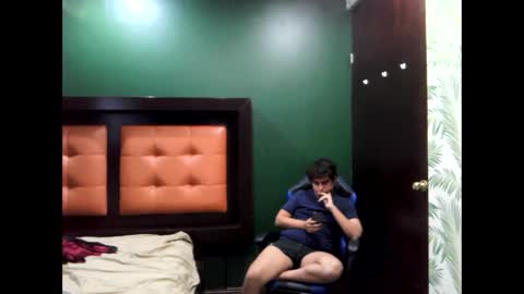 Snapshot of unlimitedfantasy chatting on 2, 11, 2025 Thiago online show from 2, 11, 2025