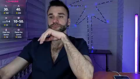 Snapshot of unnknow2024 chatting on 17, 6, 2026 SlavaVibes online show from 17, 6, 2026