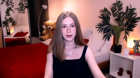 unreal_lady online show from 28, 6, 2026