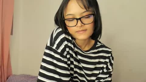 Snapshot of unu_nai chatting on 9, 3, 2025 new INSTA   online show from 9, 3, 2025