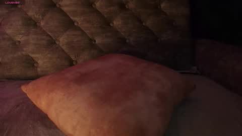 Snapshot of unu_nai chatting on 12, 10, 2025 new INSTA   online show from 12, 10, 2025