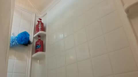 upforanything27 online show from 25, 12, 2024