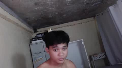 Snapshot of ur_asianversarap chatting on 8, 3, 2026 asian versarap online show from 8, 3, 2026