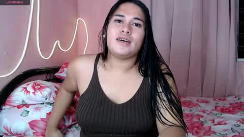 Snapshot of ur_baby_rebbecca chatting on 16, 3, 2026 SINGLE online show from 16, 3, 2026