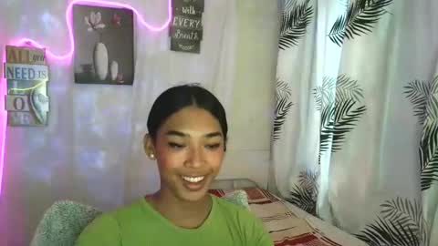 Snapshot of ur_dazzlingmorenaxx chatting on 17, 4, 2026 ur_dazzlingmorenaxx online show from 17, 4, 2026