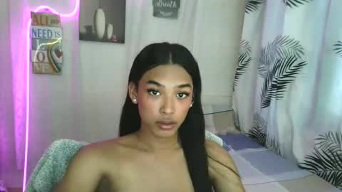 Snapshot of ur_dazzlingmorenaxx chatting on 12, 5, 2026 ur_dazzlingmorenaxx online show from 12, 5, 2026