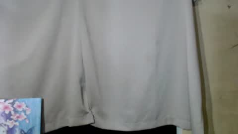 Snapshot of ur_miss_xoxo chatting on 28, 7, 2026 ur_miss_xoxo online show from 28, 7, 2026