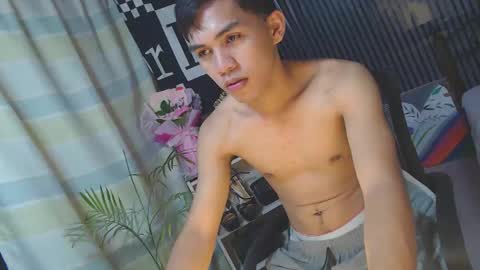 Snapshot of ur_shan21 chatting on 19, 4, 2026 ur_shan21 online show from 19, 4, 2026