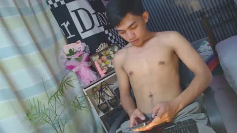 Snapshot of ur_shan21 chatting on 19, 4, 2026 ur_shan21 online show from 19, 4, 2026