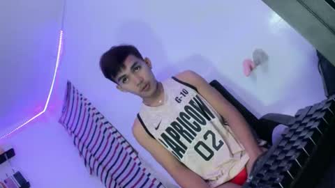 Snapshot of ur_shan21 chatting on 19, 5, 2026 ur_shan21 online show from 19, 5, 2026