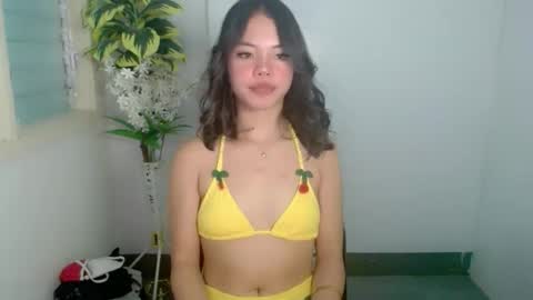 Snapshot of ur_sweetyprincess chatting on 17, 5, 2026 ur_sweetyprincess online show from 17, 5, 2026