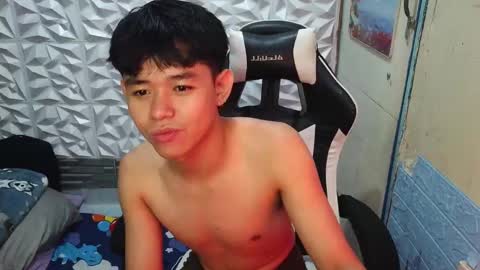 Snapshot of ur_younngtwinkxxx chatting on 7, 2, 2026 Ken online show from 7, 2, 2026