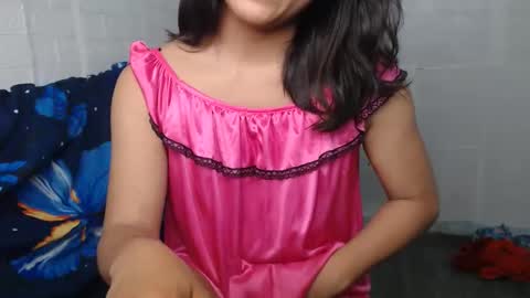 Snapshot of urasian_dreamgirl69 chatting on 5, 11, 2025 bela online show from 5, 11, 2025