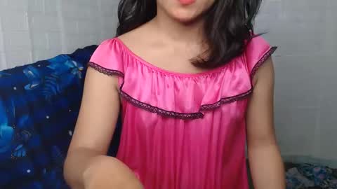 Snapshot of urasian_dreamgirl69 chatting on 10, 11, 2025 bela online show from 10, 11, 2025