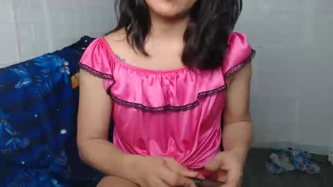 Snapshot of urasian_dreamgirl69 chatting on 11, 11, 2025 bela online show from 11, 11, 2025