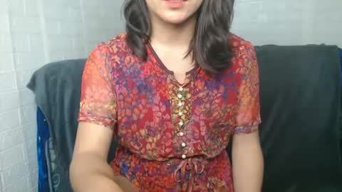 Snapshot of urasian_dreamgirl69 chatting on 17, 11, 2025 bela online show from 17, 11, 2025