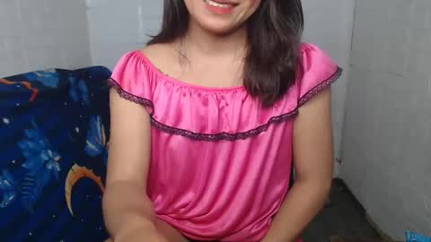 Snapshot of urasian_dreamgirl69 chatting on 24, 11, 2025 bela online show from 24, 11, 2025