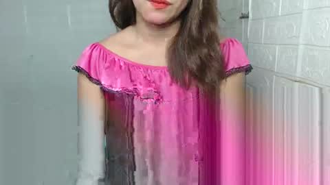 Snapshot of urasian_dreamgirl69 chatting on 18, 3, 2026 bela online show from 18, 3, 2026