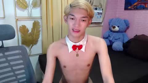 urasian_john20 online show from 28, 4, 2026